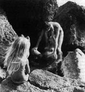 Wassergeburt im Meer in einem Tidepool